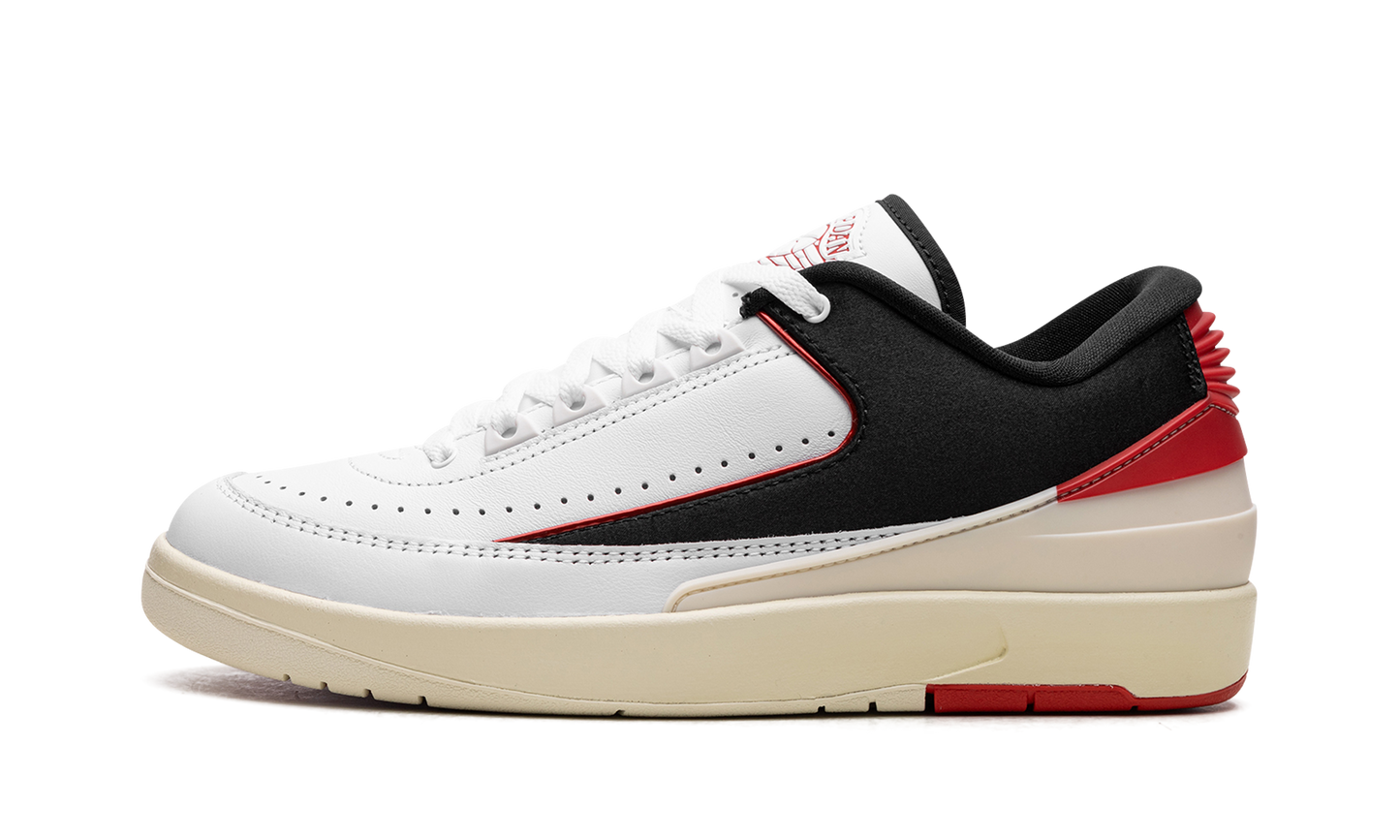 Jordan 2 Retro Low WMNS "Chicago Twist"