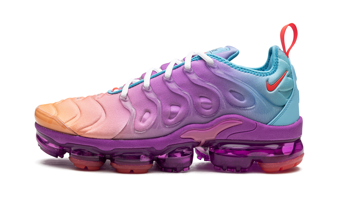 AIR VAPORMAX PLUS WMNS "Multigradient"