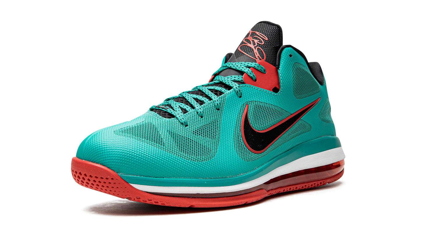 LeBron 9 Low "Reverse Liverpool"