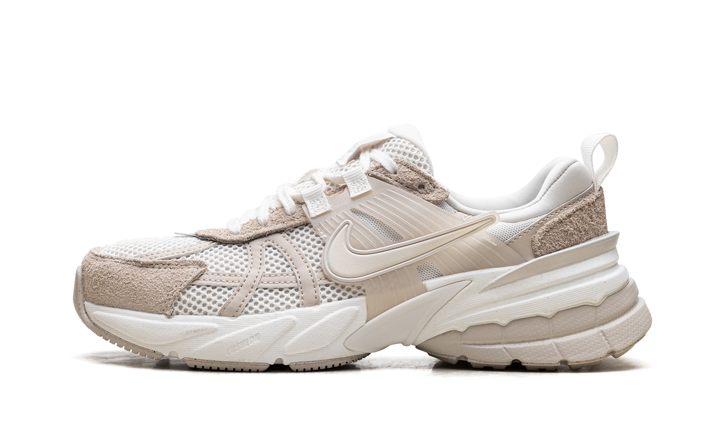V2K Run WMNS "Sail Sand Drift"