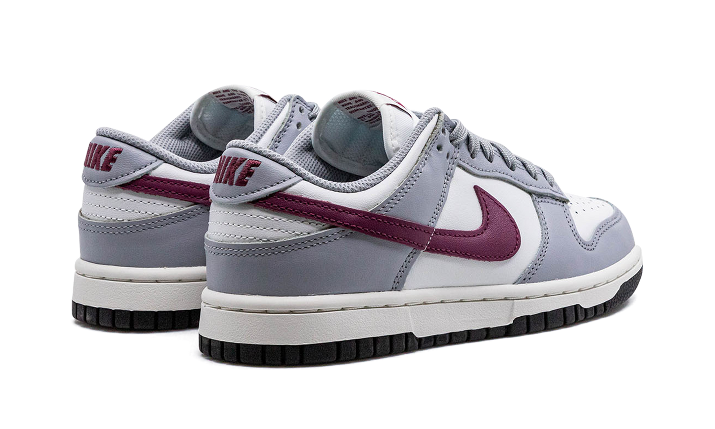 DUNK LOW WMNS "Pale Ivory / Redwood"