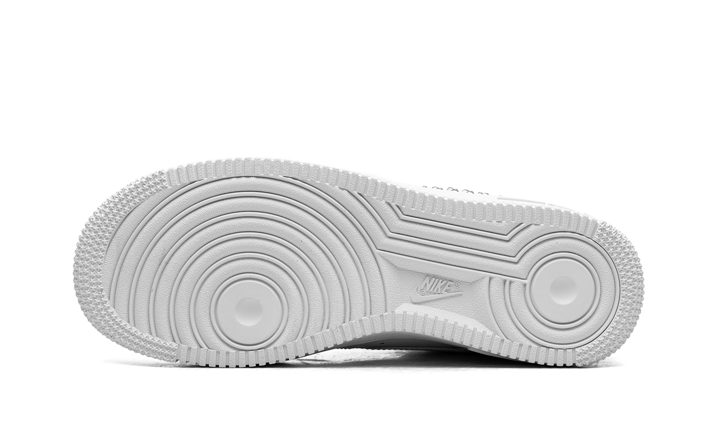 AIR FORCE 1 LO WMNS "White / Metallic Silver"