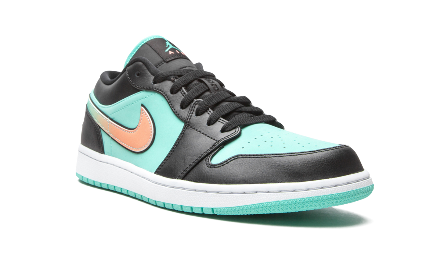 Air Jordan 1 Low SE "Tropical Twist"