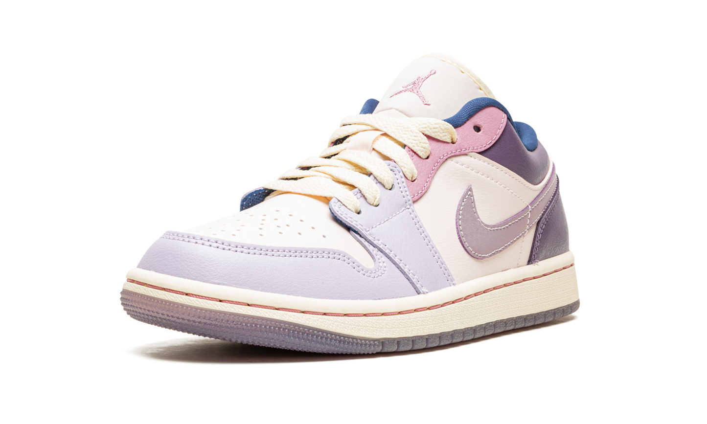 Air Jordan 1 Low WMNS "Pastel Plum"