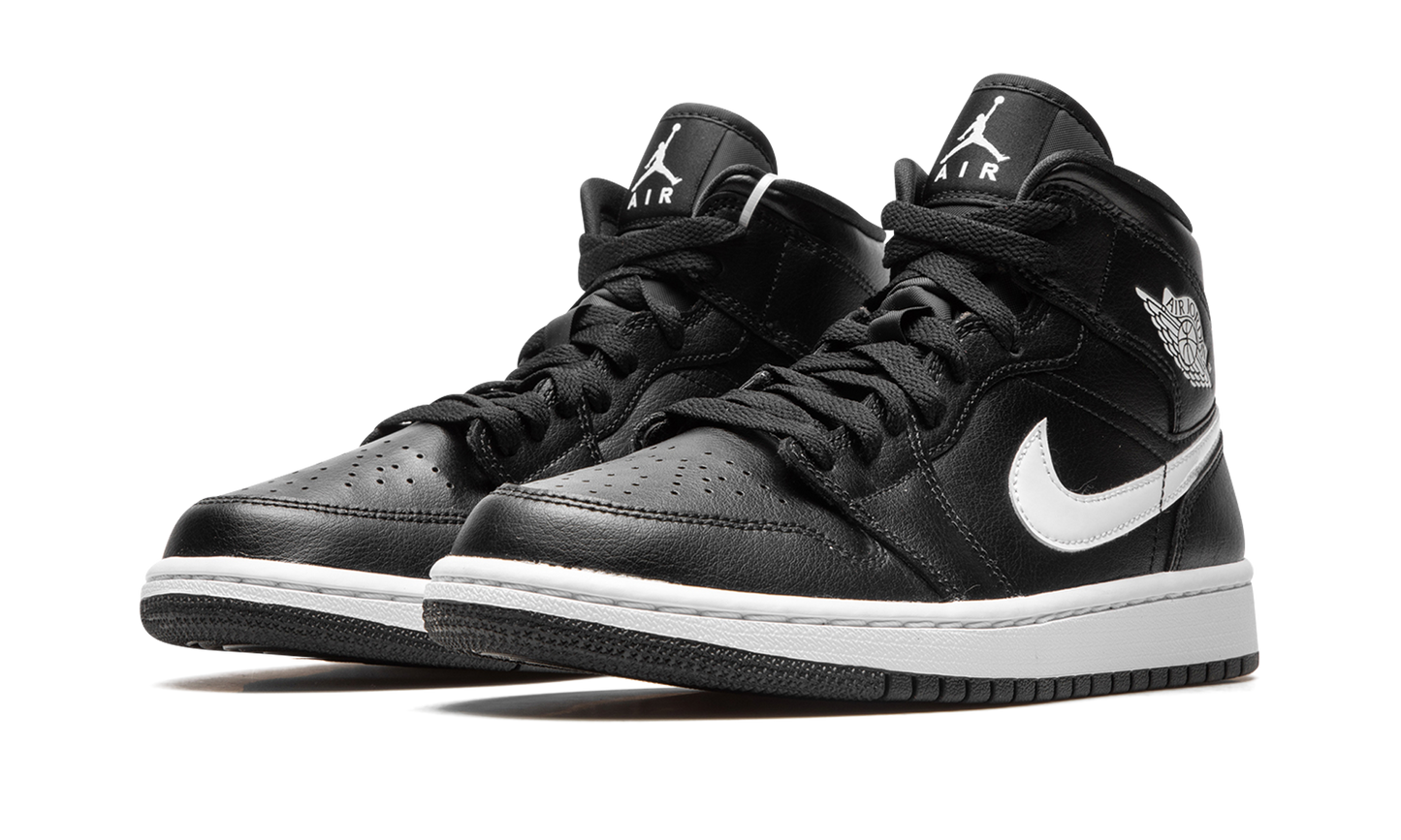 AIR JORDAN 1 MID WMNS "Black / White"