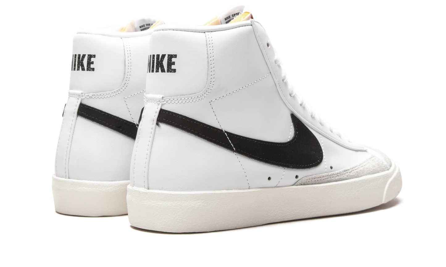 BLAZER MID '77 MNS WMNS "White / Black"