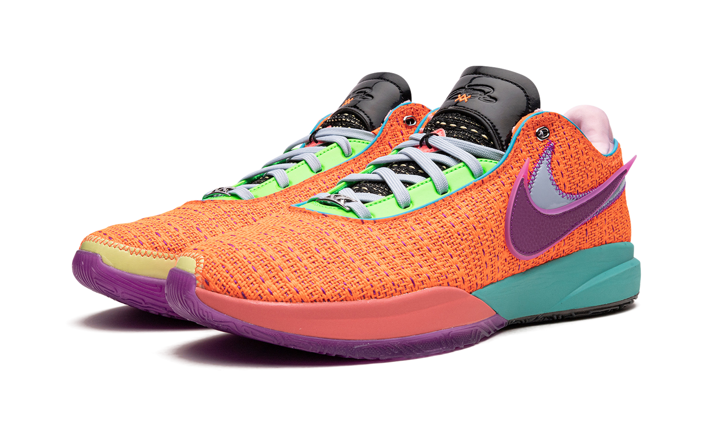 LeBron 20 "Chosen 1"