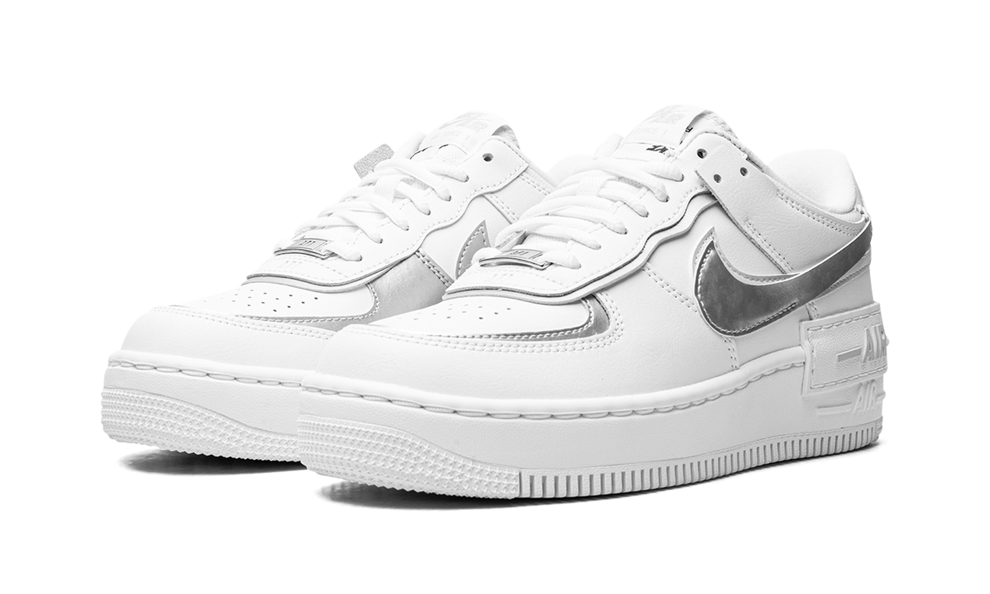 AF1 SHADO MNS WMNS "White Metallic Silver"