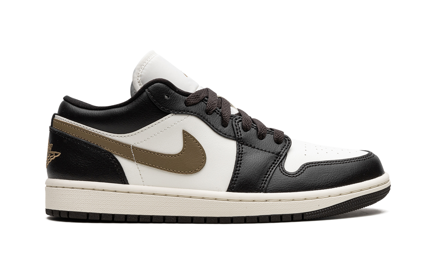 Air Jordan 1 Low WMNS "Shadow Brown"