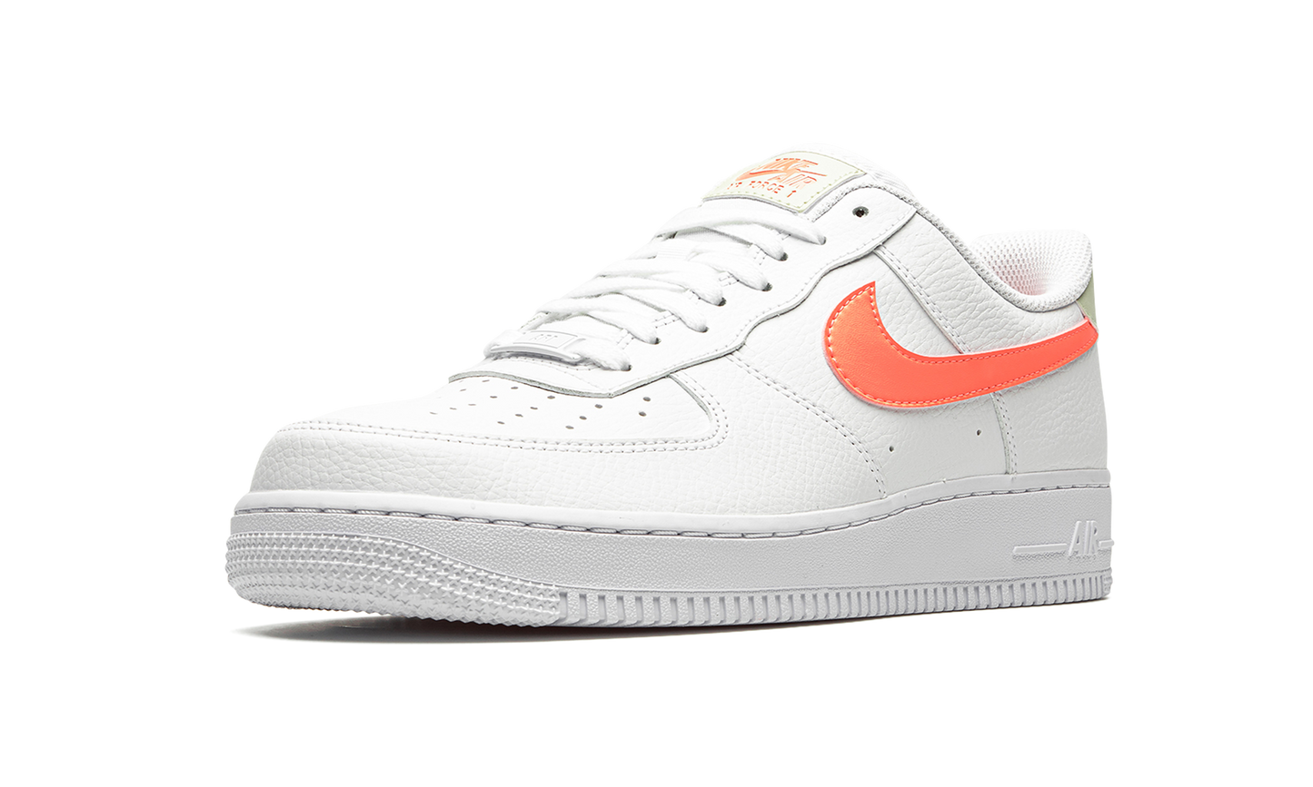 AIR FORCE 1 07 MNS WMNS "ATOMIC PINK"
