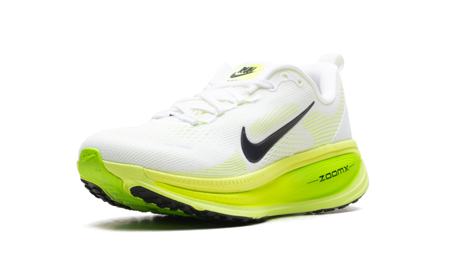 Vomero 18 WMNS "ELECTRIC GREEN"