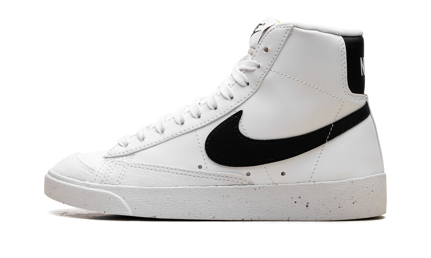 Blazer Mid 77 WMNS "Next Nature White Black"