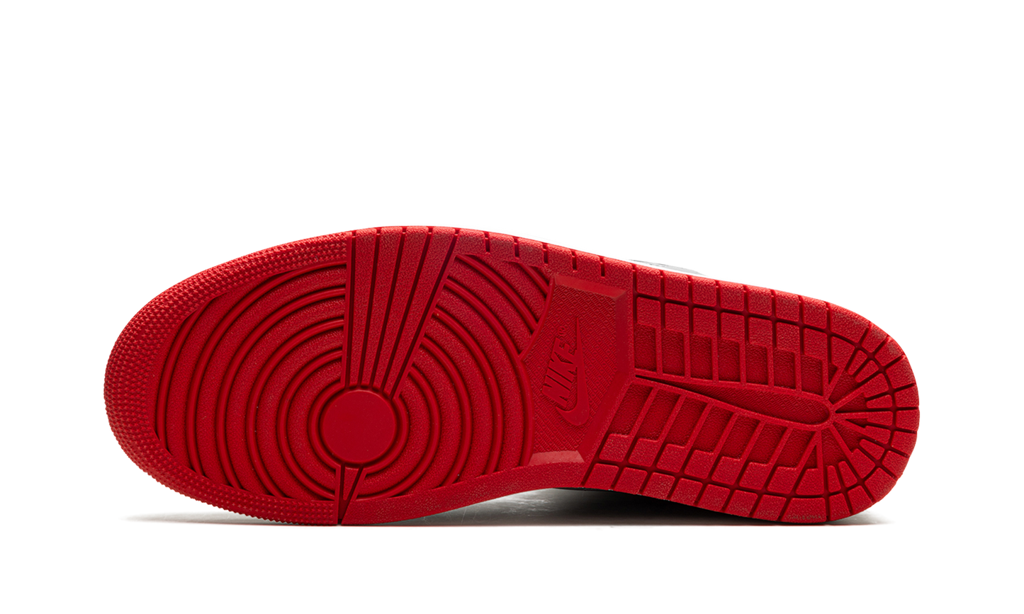 Jordan 1 Mid "Bred Shadow"