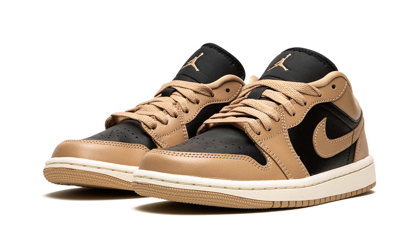 Air Jordan 1 Low WMNS "Desert / Black"