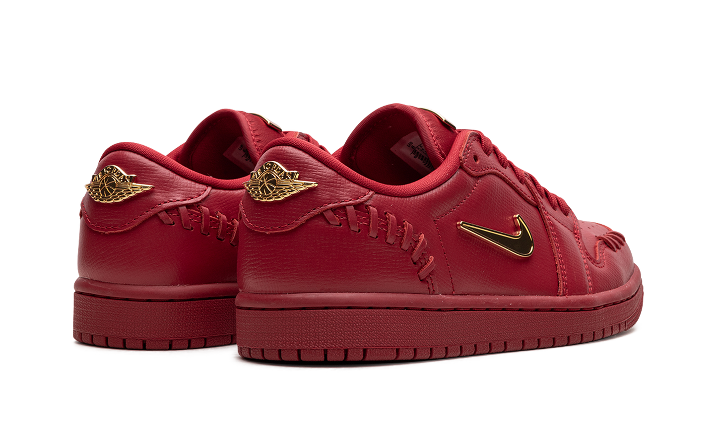 Air Jordan 1 "Gym Red"