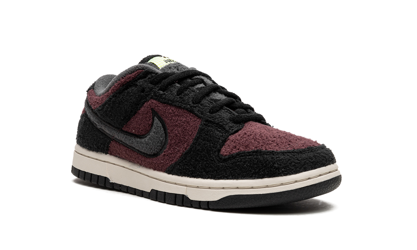 DUNK LO MNS WMNS "Fleece Pack Burgundy Crush"