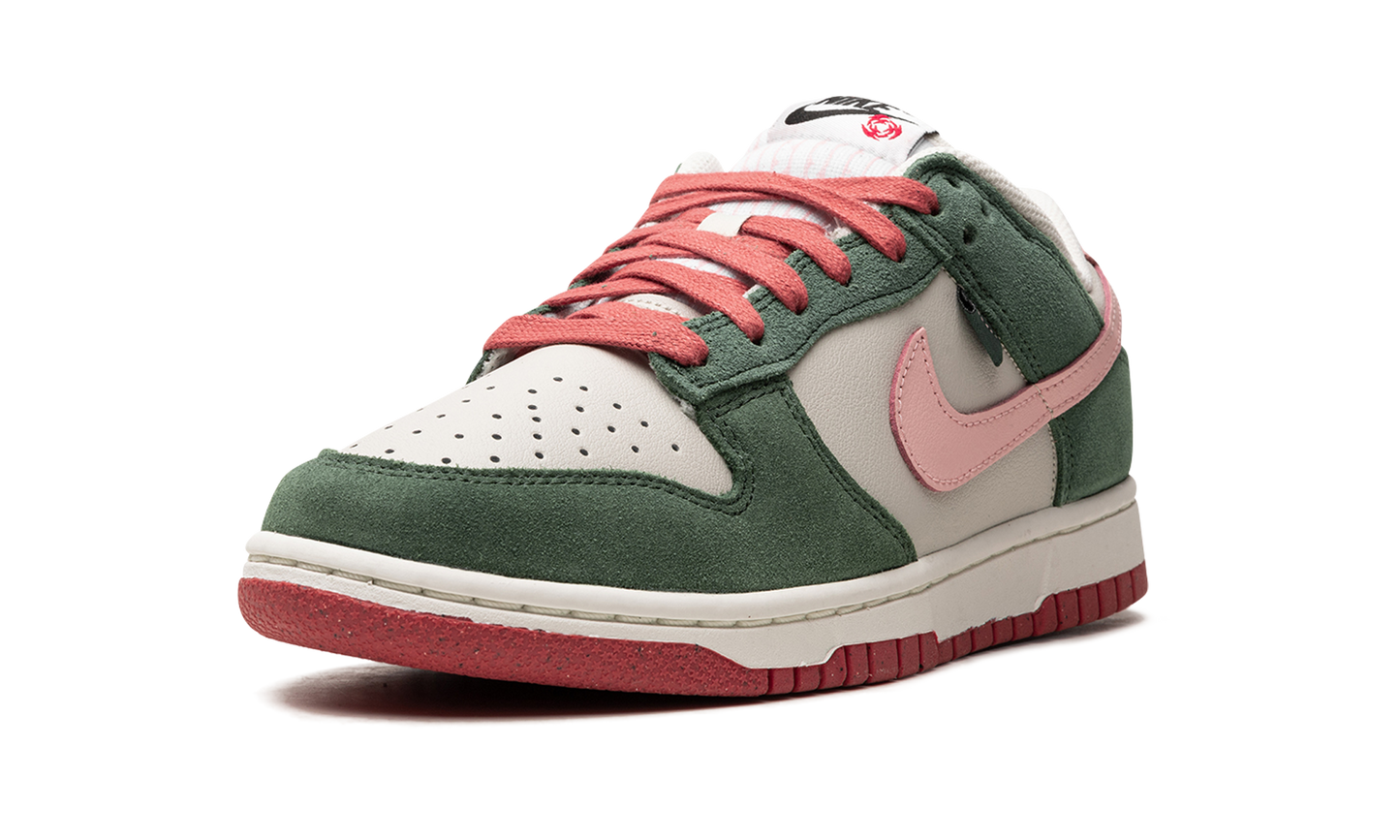 DUNK LO SE WMNS "All Petals United"