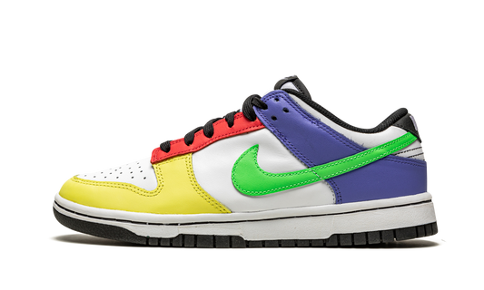 DUNK LOW WMNS "Green Strike"