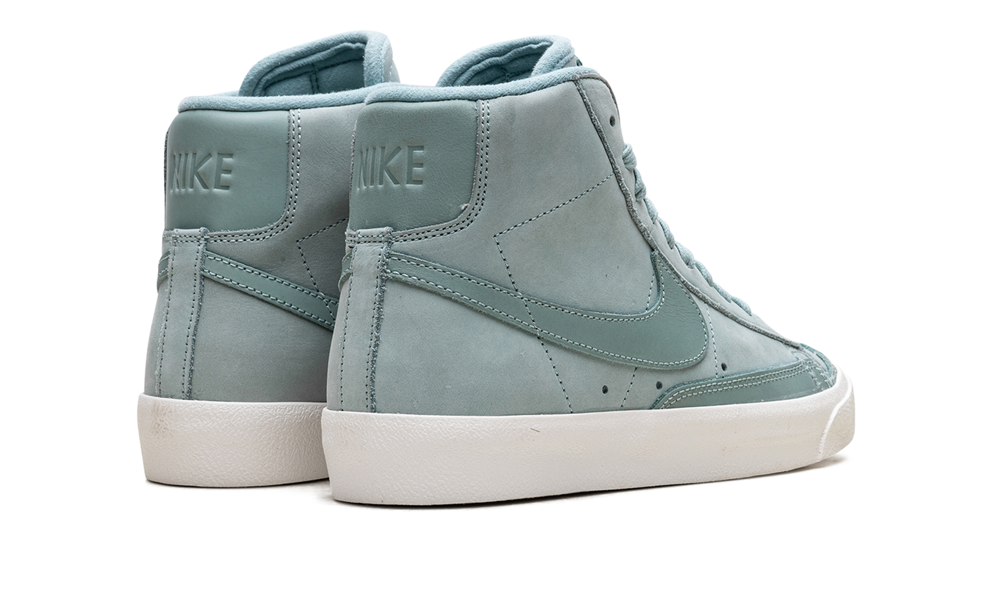 Blazer Mid WMNS "Mineral"