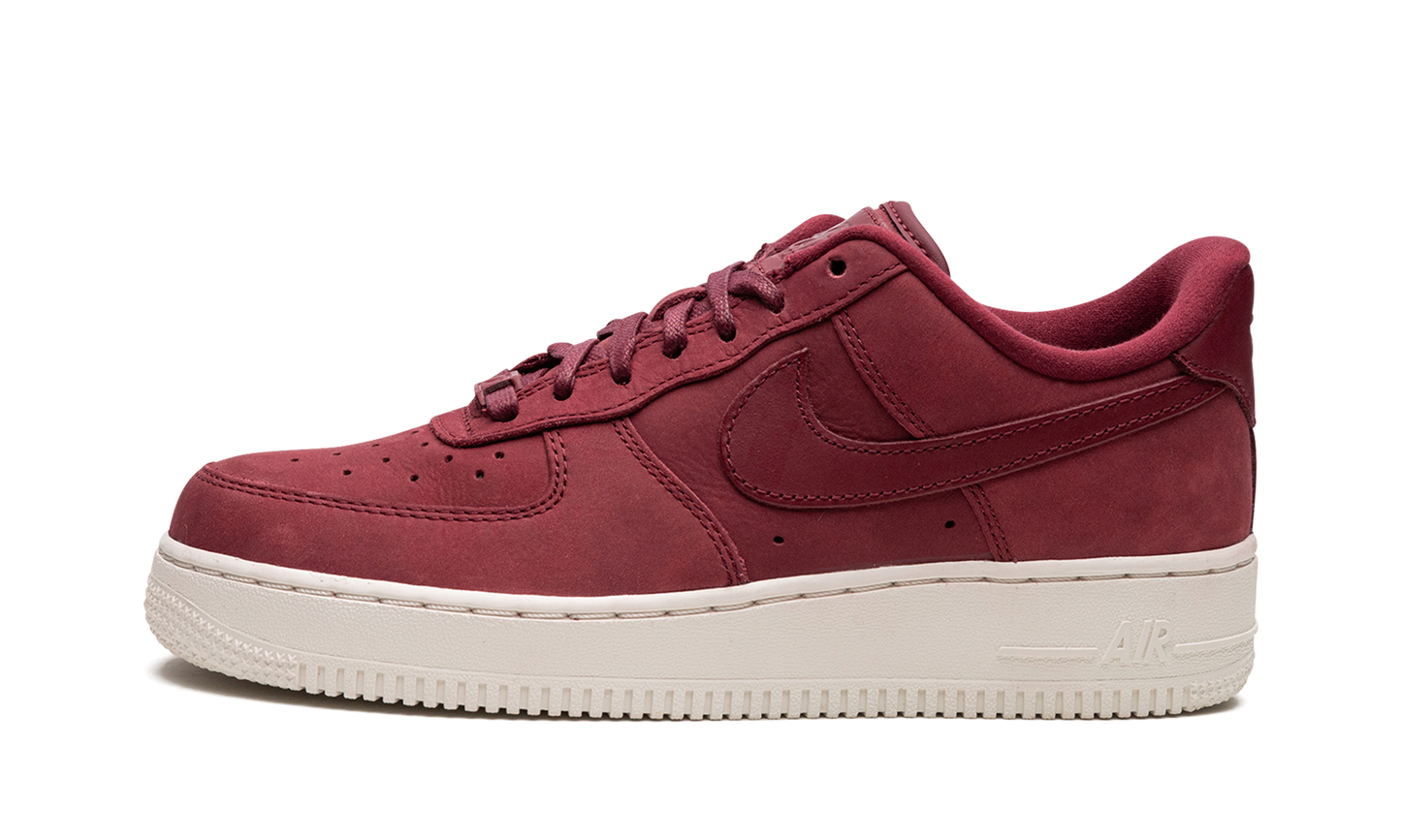 AIR FORCE 1 LO MNS WMNS "Team Red"