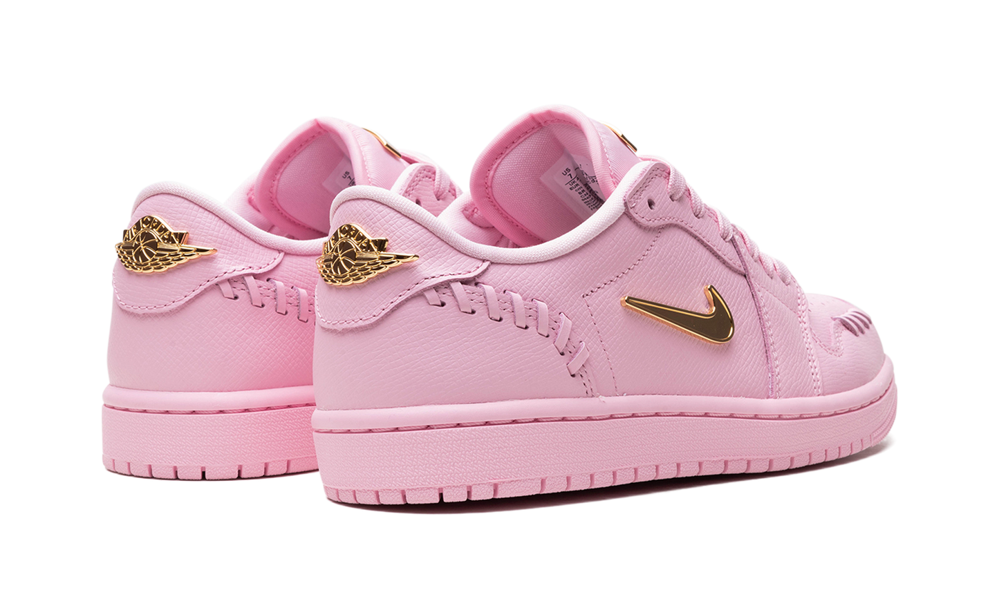 AIR JORDAN 1 LOW WMNS "Method of Make Perfect Pink"