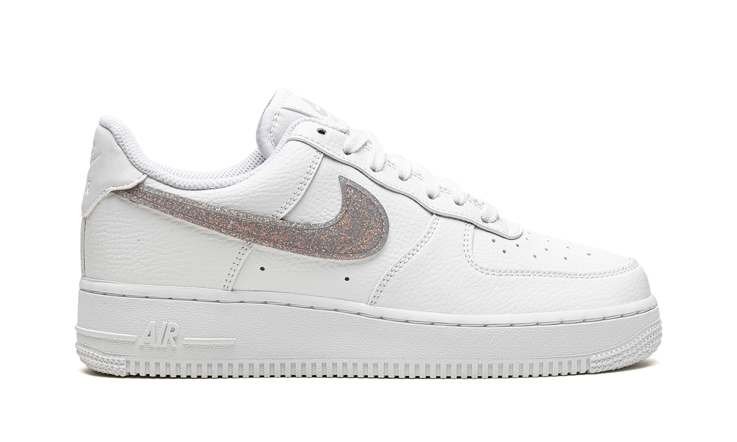 AIR FORCE 1 '07 ESS WMNS "Glitter Swoosh - Canyon Purple"