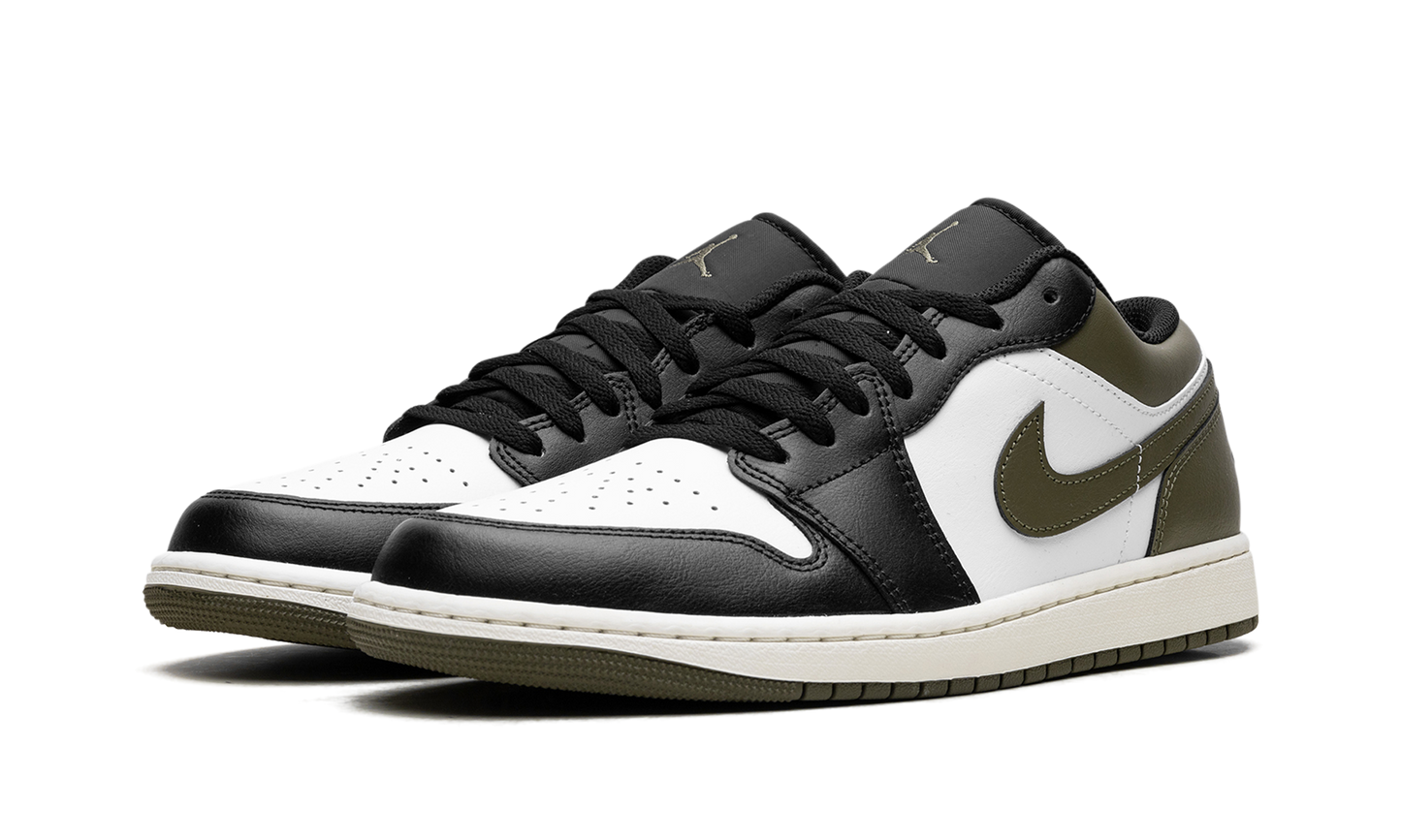 Air Jordan 1 Low "Black Toe Medium Olive"