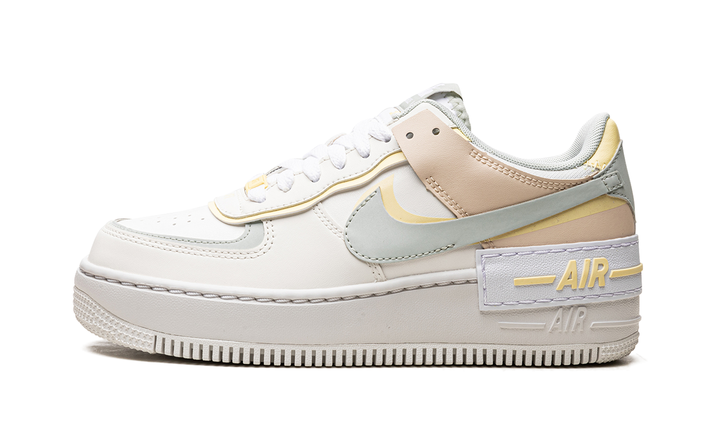 AF1 SHADO WMNS "Sail / Citron Tint"