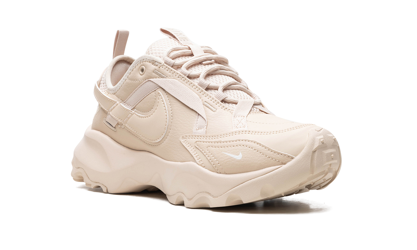 TC 7900 Wmns "Sand Drift"