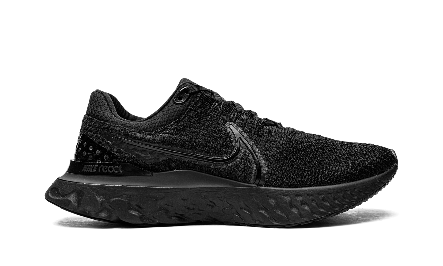 React Infinity Run Flyknit 3 "Triple Black"