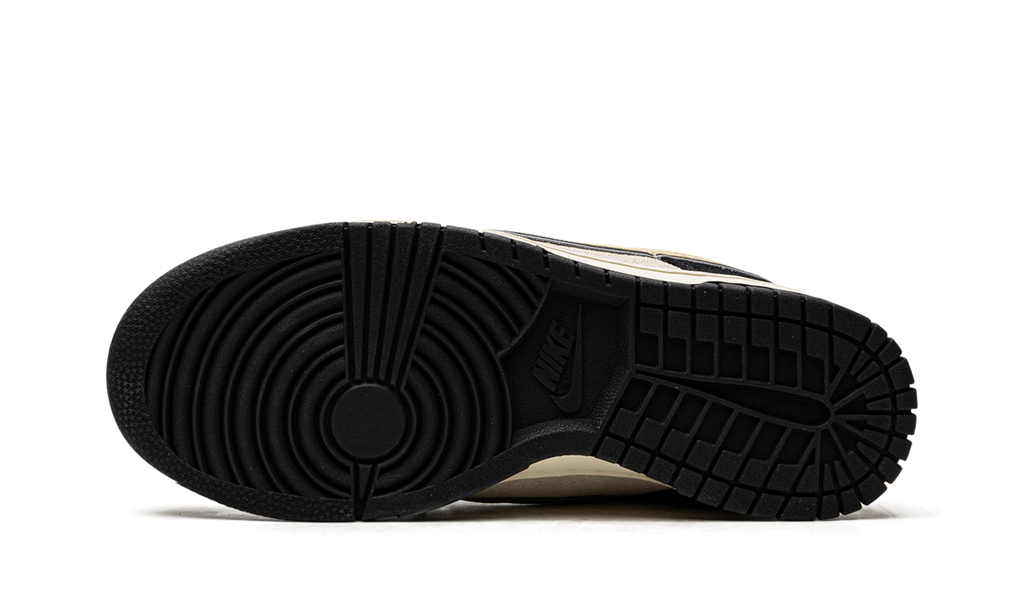 DUNK LO LX MNS WMNS "Black / Cream Suede"