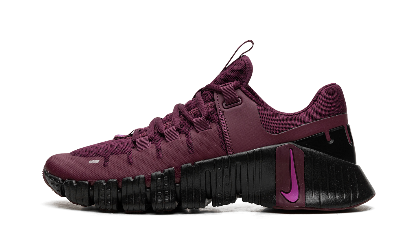 Free Metcon 5 Wmns "Vivid Purple"