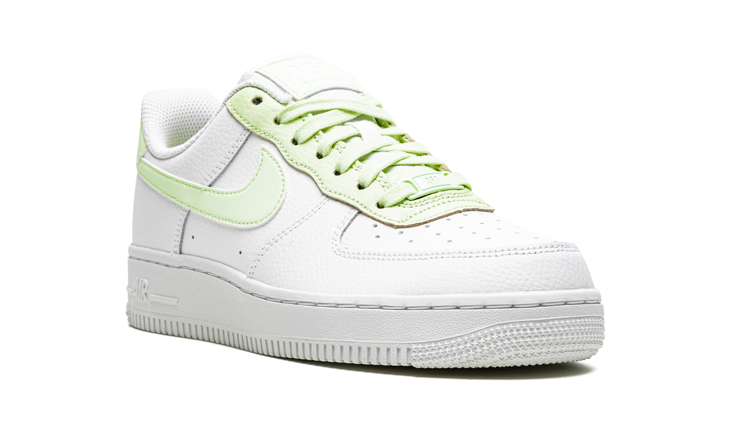 AIR FORCE 1 '07 MNS WMNS "White / Lime Ice"