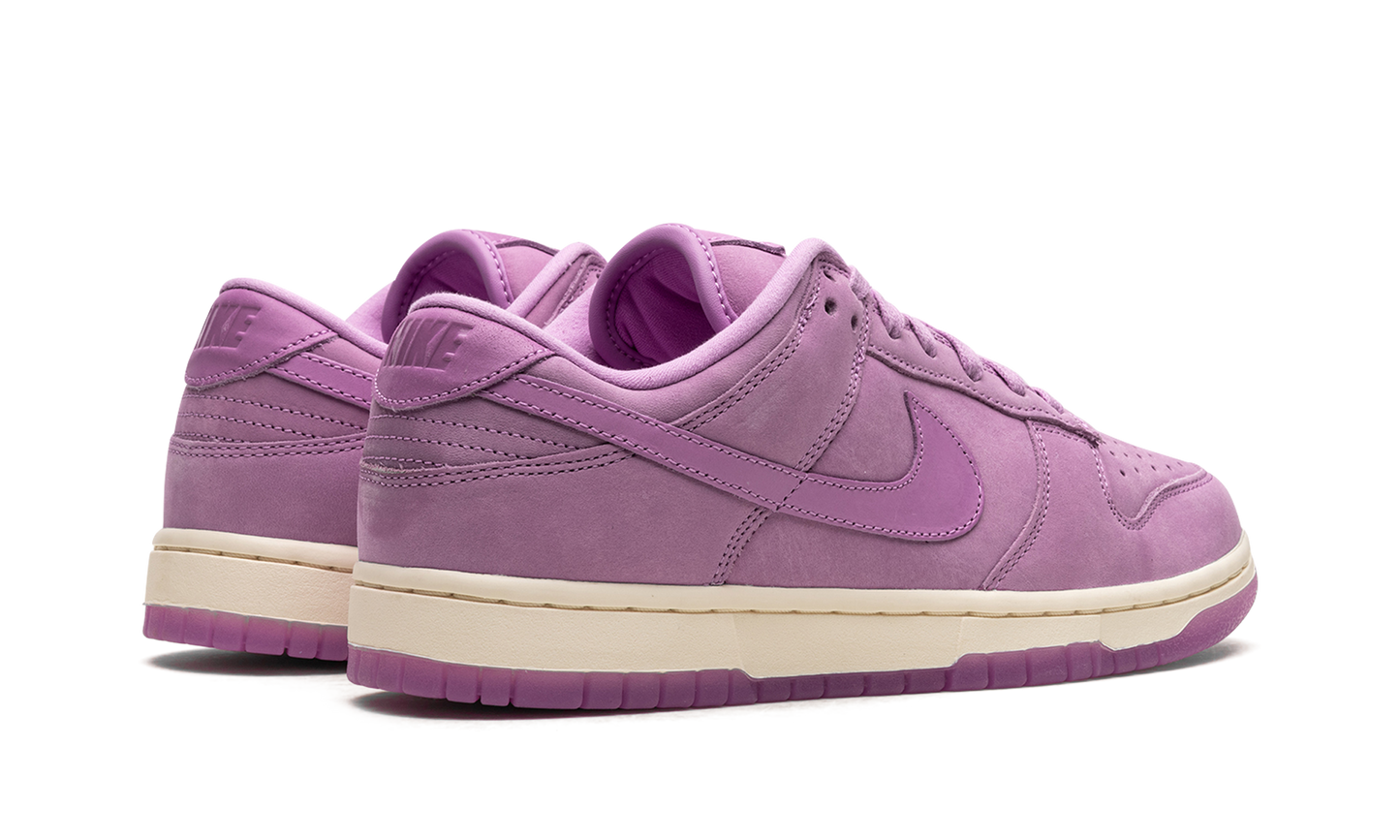 DUNK LOW WMNS "Rush Fuchsia"