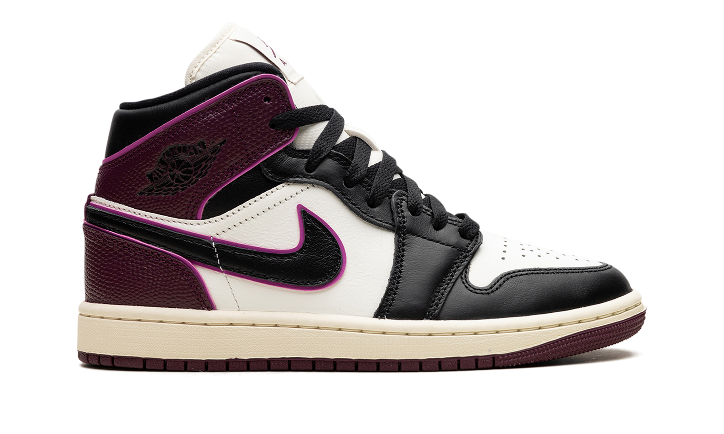 Air Jordan 1 "Bordeaux"