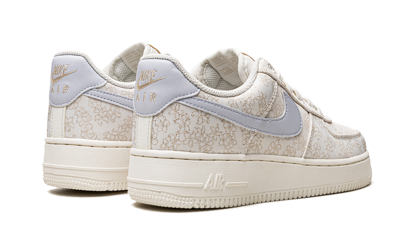 AIR FORCE 1 '07 SE JACQ WMNS "Flower Embroidery"