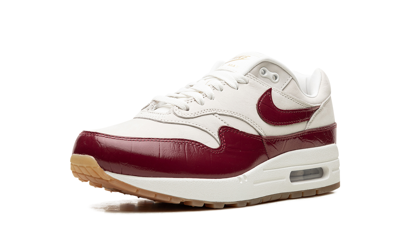 AIR MAX 1 LX WMNS "Team Red"