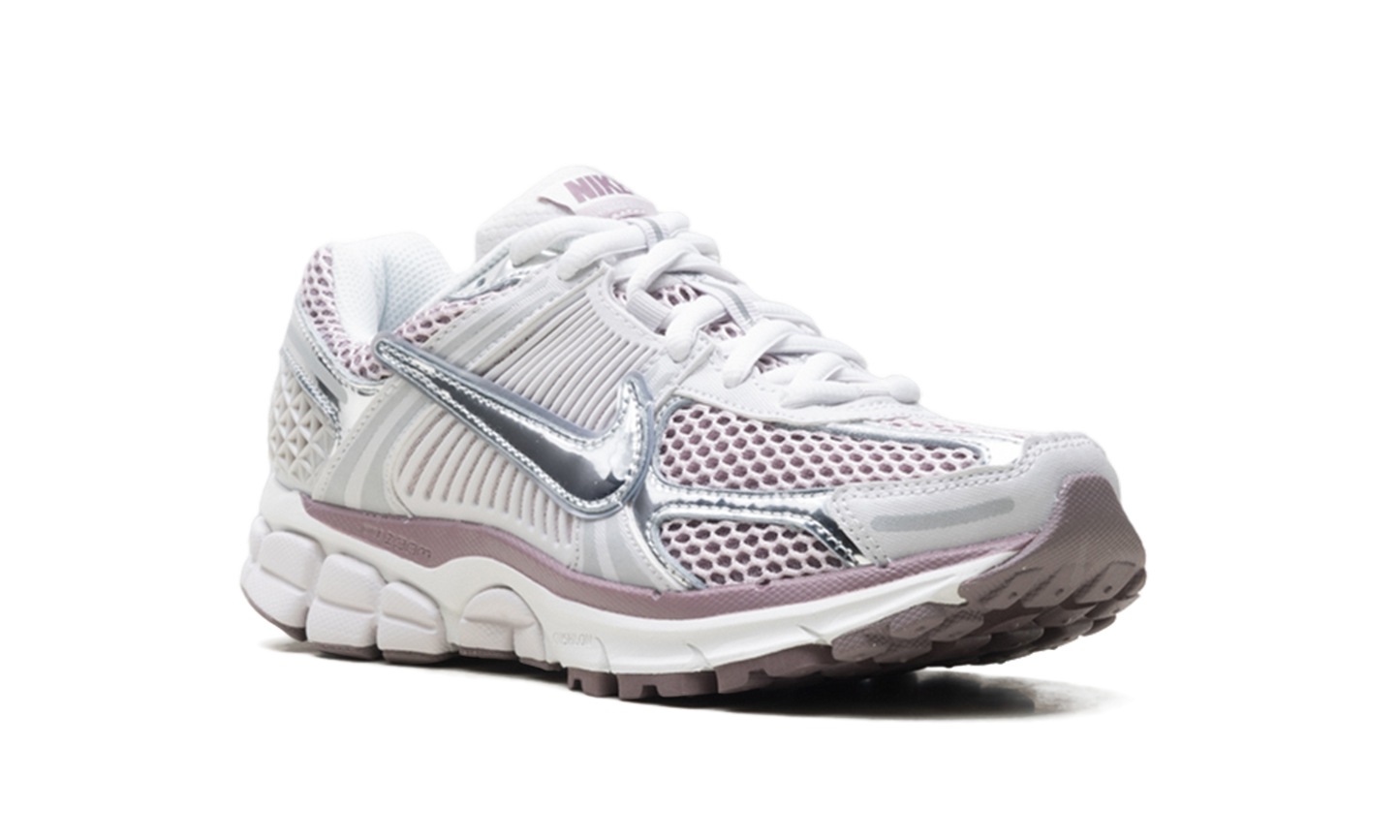 Zoom Vomero 5 WMNS "Platinum Violet"