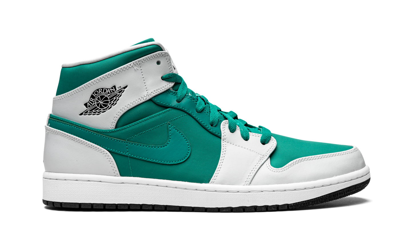 Air Jordan 1 Mid "Lush Teal"