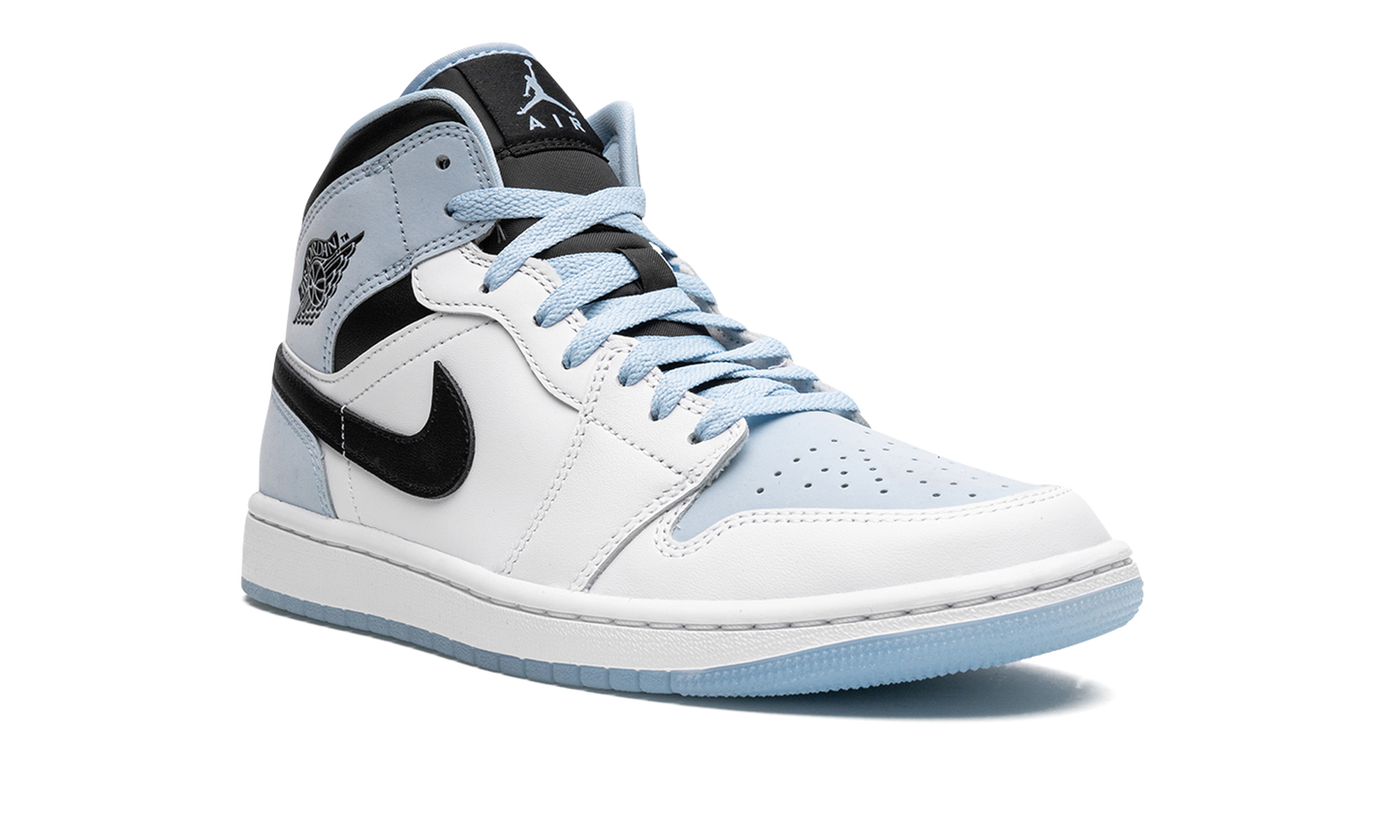 Air Jordan 1 Mid SE "Ice Blue"
