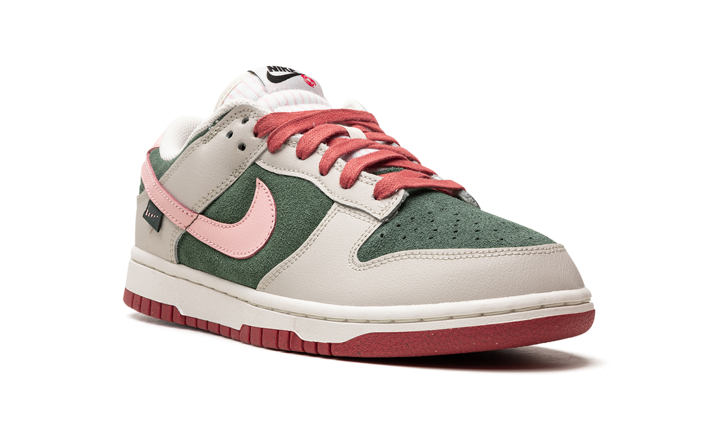 DUNK LO SE WMNS "All Petals United"