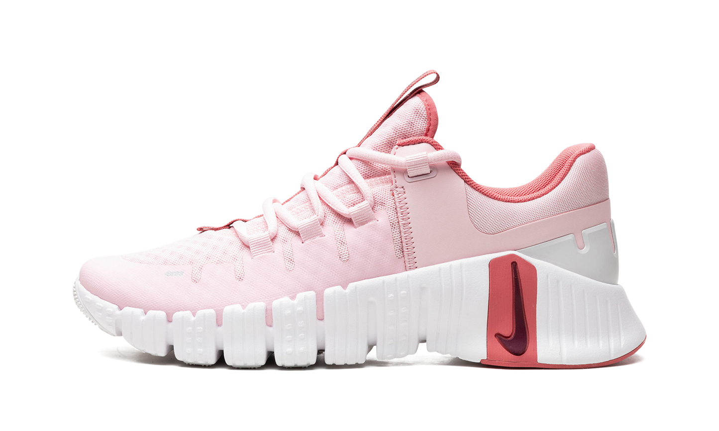 Free Metcon 5 WMNS "Pink Foam"
