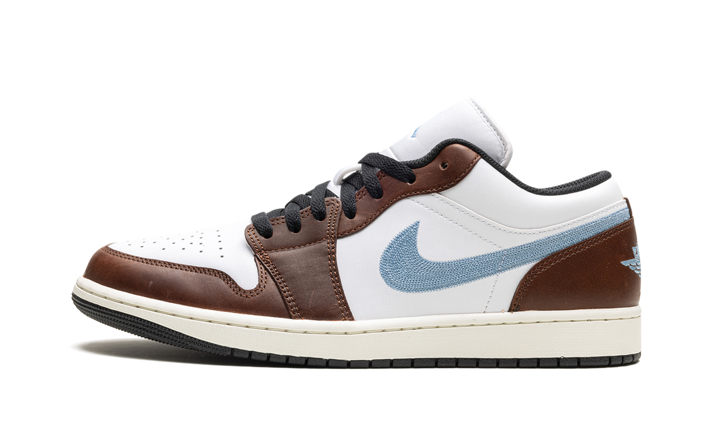 Air Jordan 1 Low SE "Embroidered Swoosh - Mocha"