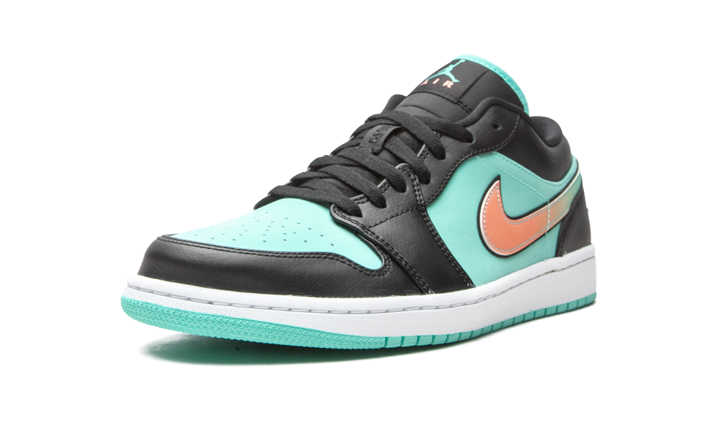 Air Jordan 1 Low SE "Tropical Twist"
