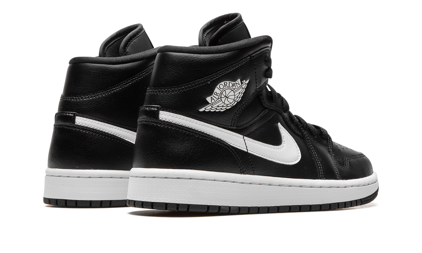 AIR JORDAN 1 MID WMNS "Black / White"