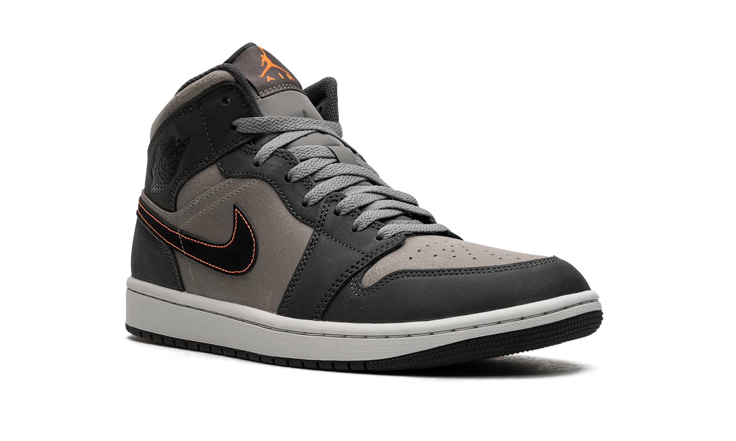 Air Jordan 1 Mid SE "Night Stadium"