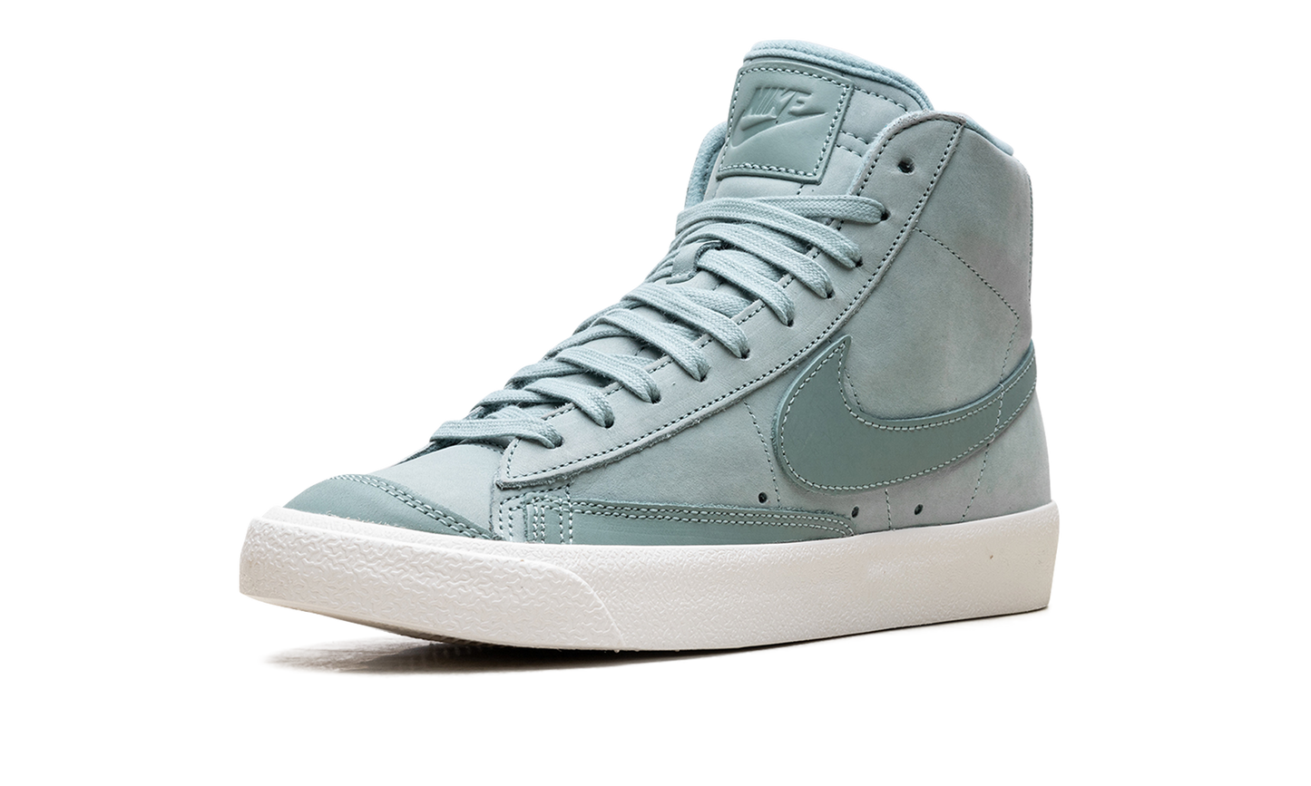 Blazer Mid WMNS "Mineral"