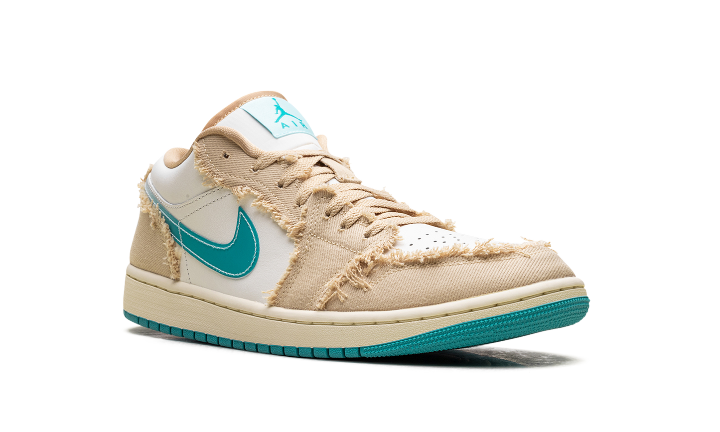 Jordan 1 Low SE WMNS "Wave"