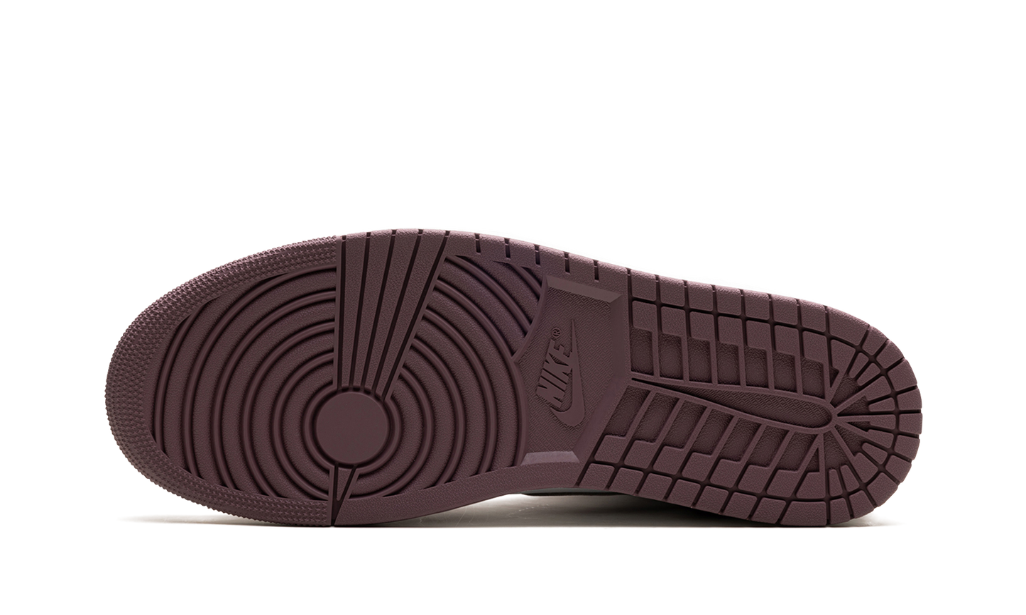 Air Jordan 1 High OG "Mauve"