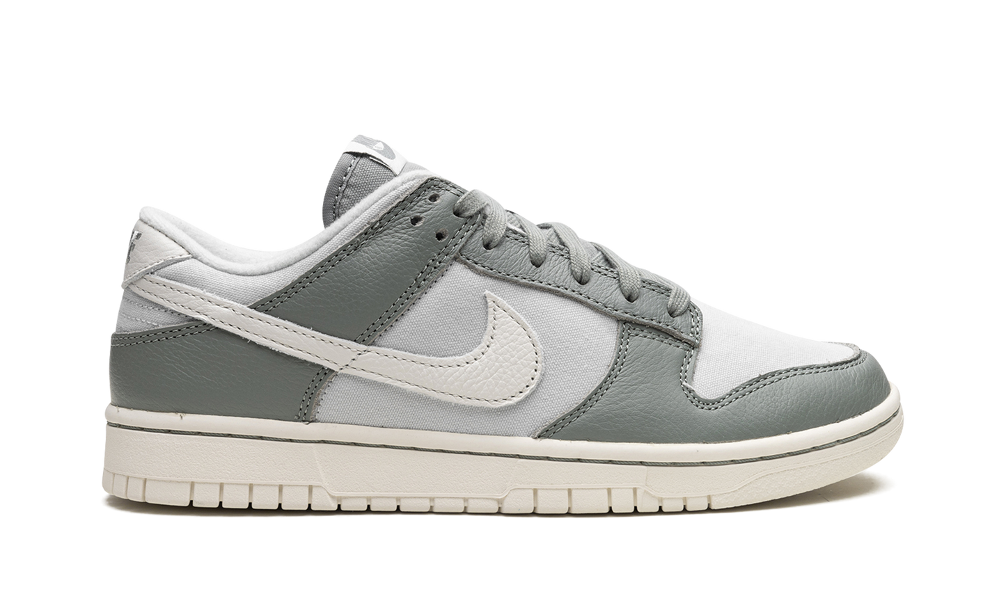 Dunk Low Retro PRM "Mica Green"